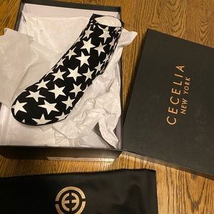 Cecelia NY Nolton star booties 7.5 brand new in box